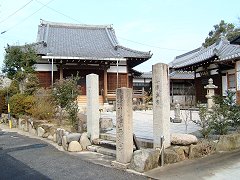 西蓮寺外観
